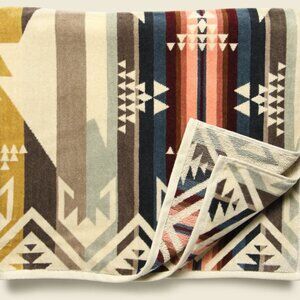 Pendleton white Sands Spa Beach Towel NEW